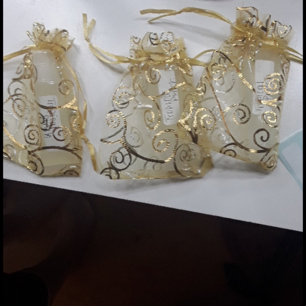 Handmade lipgloss bundle!